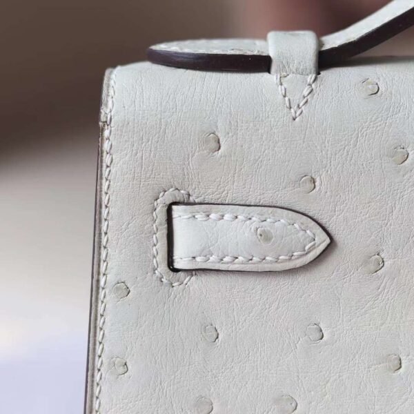 Hermes Kelly Pochette 22CM Ostrich Leather 3C Parchemin Gold Hardware