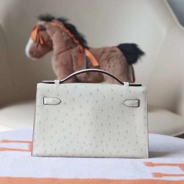 Hermes Kelly Pochette 22CM Ostrich Leather 3C Parchemin Gold Hardware