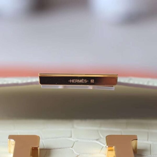 HERMES Constance 19CM Vanille Matter Crocodile Stamp W GHW