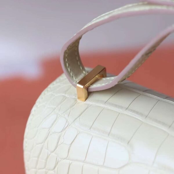 HERMES Constance 19CM Vanille Matter Crocodile Stamp W GHW