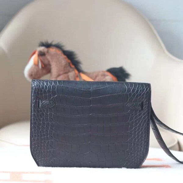 HERMES Kelly Depeches 25CM CK89 Noir Matter Crocodile Stamp W GHW
