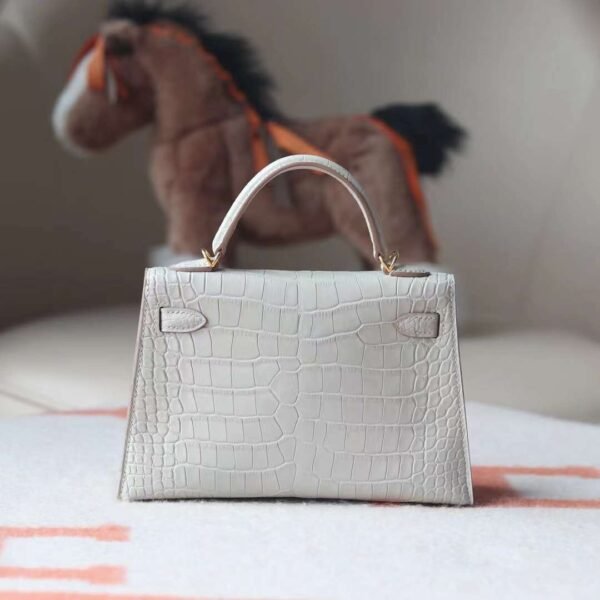 HERMES Mini Kelly ll 19CM Bag 8L Beton Matter Crocodile GHW