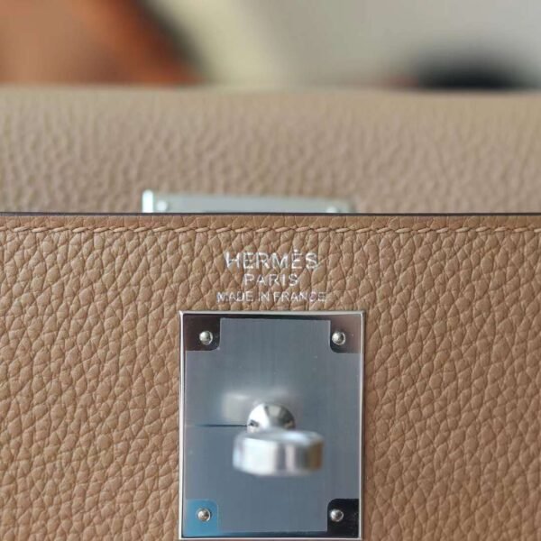 HERMES Kelly 28CM Bag 0M Chai Togo Leather PHW Hardware