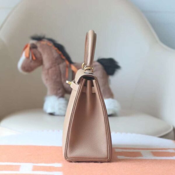 HERMES Kelly 25CM Togo Leather 0M Chai Gold Hardware