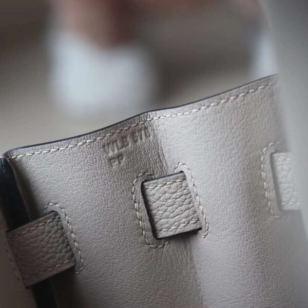 HERMES Kelly 28CM Togo Leather 81 Gris Tourterelle Lnseam GHW Hardware